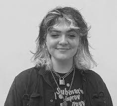 Zoe Fulton's Instagram, Twitter & Facebook