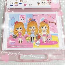 簡単 １００均のシールで着せ替えマグネット サンケイリビング新聞社がお届けする ママに役立つ子育て情報サイト あんふぁんweb マグネット おもちゃ 手作りおもちゃ あんふぁん