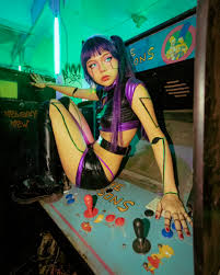 𝗠𝗘𝗟𝗢𝗗𝗬 ♡ 𝗠𝗘𝗪 🐶💕 on X:  脆弱なつながりの世界で、真実性は電子スペクトルのように消えていきます。孤独は最後の人間の切断です 📸: @fallo_rivera 🎨:  @AlienBunnyCorp 👽✌🏻 t.coWQgQvSAU0B  X