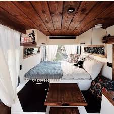 While It Is Hard To Keep Your Home On Wheels Tidy At All Times While On The Road The Rewards Of A Neat And Uncluttered Ev Icin Kucuk Ev Tasarimi Tasarim