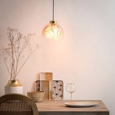 Suspension En Metal Et Verre Dores Lina Globe En Verre Meuble Salle A Manger Decoration Interieure