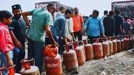 LPG Crisis Update: ड्रोन हमले के बाद यूएई के फुजैरा बंदरगाह पर ऑयल लोडिंग का काम प्रभावित, जानिए तेल संकट पर हर अपडेट - lpg crisis in india gas cylinder shortage amid