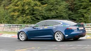 The new tesla roadster is expected to break quite a few records whenever it hits the road — possibly even on the nürburgring racetrack. Watch Tesla Model S Plaid Take On The Nurburgring Video