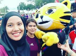 Larian obor sukan sea kuala lumpur (kl2017) 100 plus di shah alam hari ini membawa erti lebih besar daripada sekadar meningkatkan kesedaran terhadap jenama itu. Larian Obor Sukan Sea 2017 Yanty Lee
