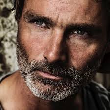 I dag er en speciel dag fordi min kæreste har fødselsdag 🇩🇰☀️ Og så er  jeg ret så glad, fordi jeg bliver mindet om hvor heldig jeg er🍀 Jeg vidste  nok ikke