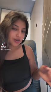 🖤🤍 (@debora.gore)