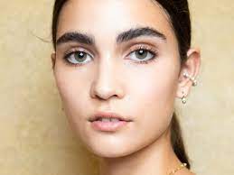 Gelatin (find it here) 1/2 tsp. How To Do At Home Brow Lamination For Fluffy Eyebrows Glamour