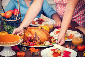 As any host or hostess knows, there is a lot of work that goes into planning a party, especially when it's for a special occasion like thanksgiving dinner. 50 Friendsgiving Tips And Ideas