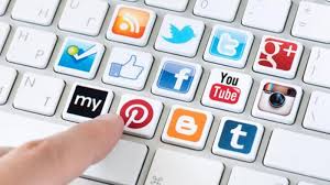 Hasil carian imej untuk pengaruh media sosial