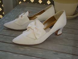 Kenneth Cole Vintage Bridal Wedding Or Dress Shoes King Louis Heel Bow Stunning Vintage Bridal Heels Vintage Shoes