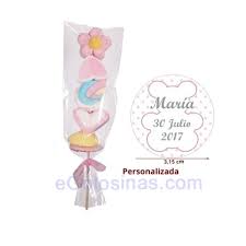 Las chuches y golosinas podrás comprarlas en nuestra tienda online. Brocheta De Chuches Color Rosa Con Etiqueta Personalizable Chuches Mesas De Chuches Comunion Bolsas De Celofan