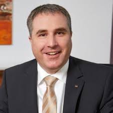 Die domain hat in kirchhain ihre bisher. Andreas Itzenhauser Vermogensmanager Vr Bank Hessenland Eg Xing