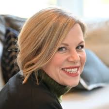 After 6 years at Suzanne & Company, the time has come for me to move on.