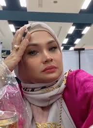 Mengikut artikel daripada utusan mamat sepah mengaku suntik wajah untuk kecantikan dan kesihatan. Lesap Rm10 000 Gara Gara Anak Beli Permainan Video Dalam Talian Zarina Zainuddin Menggigil Satu Badan Keluarga