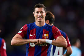 Tactical Misfits: Analyzing Lewandowski's Role Within Barcelona's System