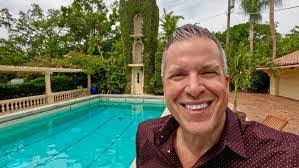 Danielle Dunigan's Instagram, Twitter & Facebook