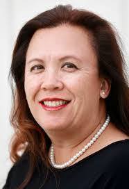 Leslie Marley's Instagram, Twitter & Facebook