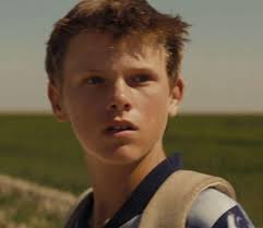 When Pike pulls off the visor of the scavenger who was slow to shoot him, I  thought it looked like Sam Kirk inside. Anyone else think that?