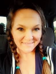 Danielle Whitton's Instagram, Twitter & Facebook