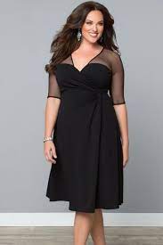 Notre sélection de robes pour femme couvre tous les styles, de la parfaite petite robe noire aux robes maxi à motifs. Robes Taille Forte