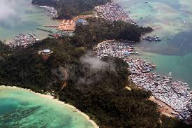 8,8% have no access to sanitation on site and there are 232 027 households registered as indigent (as. Poverty Island Lighthouse Michigan Usa Stock Image Image Of House Lakes 16945095