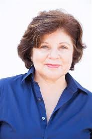 Rachel Tavarez's Instagram, Twitter & Facebook