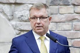 György matolcsy (born 18 july 1955, budapest) is a hungarian politician and economist, current governor of the hungarian national bank (mnb). Matolcsy Gyorgy Evtizedunk Vilagtrendjei