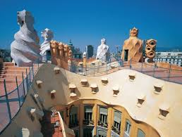 Información de visitas, actividades, horarios, tarifas, descuentos y eventos. La Pedrera Casa Mila Barcelona Film Commission
