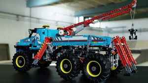 Modified lego tow truck with tracks and custom made snowblower now is ready for snow. Lego Technic Allrad Abschleppwagen 42070 2017 Lego Preisvergleich Brickmerge De