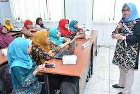 Kami disini hanya membagikan beberapa contoh soal untuk bahan belajar dan pendalaman materi sebelum anda melakukan tes cpns, untuk menapatkan beberapa soal latihan cpns ataupun pppk silahkan klik beberapa tautan link yang telah kami sediakan di bawah. Soal Us Siswa Inklusi Sd Mulai Disusun