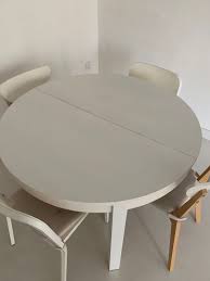 The slide rails operate smoothly the oops extendable round table can, according to its seller, have its legs painted to. Round Extendable Dining Table With 4 Chairs Furniture Home Living Furniture Tables Sets On Carousell