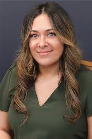 Jenni Davis's Instagram, Twitter & Facebook