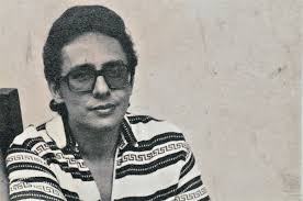 Sigo hablando con el caimito de mi patio