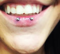 Venom piercing if you like the idea of snake eyes but want a less conspicuous way to wear those tongue piercings, venom piercings are a great alternative. 20 Awesome Snake Eyes Piercing