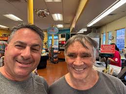 Jock Sutherland & Alan Sitt !!! My Great Friends at the North Shore for the  last 57 years!!!! 🇵🇪🇺🇸🇵🇪🇺🇸🇵🇪🇺🇸🏄‍♂️🏄‍♂️🏄‍♂️🏄‍♂️