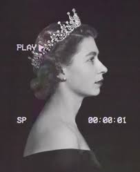 “We’ll meet again”, Queen Elizabeth II, 👑, ., #Queen #queenelizabeth  #elizabeth #hermajesty #mastermain #london #england #wellmeetagain  #queenelizabethrip