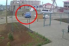 В новочеркасске скончался единственный подросток, выживший после смертельного дтп. Video S Mesta Smertelnogo Dtp S Podrostkom V Rostovskoj Oblasti
