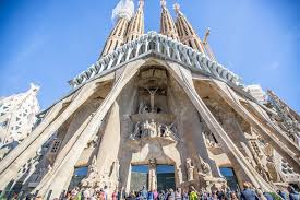 De daño sagrado a todos los objetivos enemigos en un radio de 10 metros y cura en 52 to 60 p. Tripadvisor Priority Access Barcelona Sagrada Familia Tour With Tower Entry Provided By Julia Travel Province Of Barcelona