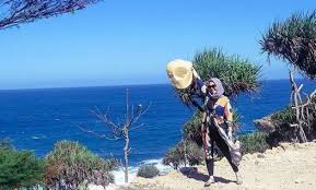 Pantai timang gunung kidul terletak di pedukuhan danggolo, desa purwodadi, kecamatan tepus kabupaten gunung kidul daerah istimewa yogyakarta. 10 Foto Pantai Timang Beach Jogja Harga Naik Gondola Ke Pulau Dan Lokasi Wisata Jejakpiknik Com