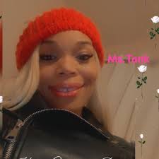 Shontae Clark's Instagram, Twitter & Facebook