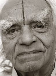 Iyengar Ist Tot Die Schonsten Zitate Des Indischen Yoga Meisters