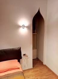 Per anni le aziende ci hanno bombardato con armadi a muro, ad ante scorrevoli, a tutta altezza, con il televisore. Armadio A Muro 27 Esempi Da Cui Prendere Spunto Homify