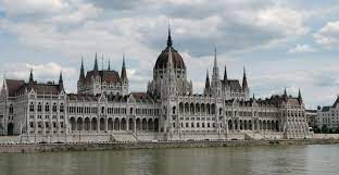 Hungría es uno de los veintisiete estados soberanos que forman la unión europea. Relatorio De Viagem Hungria Um Pais Sem Litoral Da Europa Central Entre Puszta Danubio E Lago Balaton Sven Luca World
