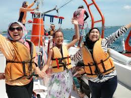 Mengambil pakej percutian berserta pemandu pelancong boleh melancarkan semua urusan anda. Pakej Travel Bajet Bali 4h3m Promo Rm899