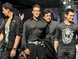 But the confusion continues till the very last second. 30 Most Famous Bollywood Actors With Pics 1980 2021
