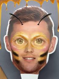 Hawthorn stitches up Sam Mitchell with Snapchat filters of dog, bee ahead  of 300th game