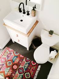Trend Alert Persian Rugs In The Bathroom Office Bathroom Small Space Design Small Bathroom
