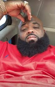 Dade county 💯 bread 🚩🦂 love going to the water and cooking 🔪