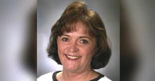 Natalie Wiles's Instagram, Twitter & Facebook