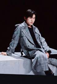 emporio armani全球代言人易烊千玺 jackson